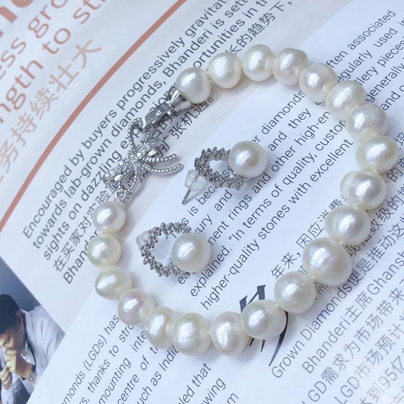 Elegant Freshwater Pearl Necklace & Bracelet Set with Butterfly Clasp for Women