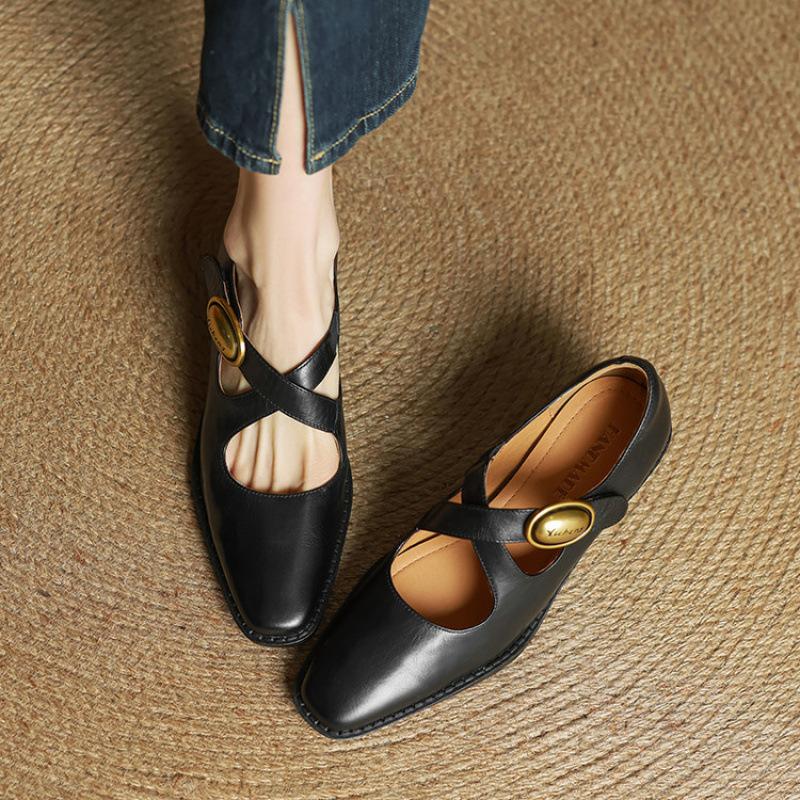 Casual Solid Color Foot Cover Low Top Four Seasons Wear Small Leather Shoes Women's New Women's Fashion Single Shoes Square Head Comfortable Beef Ten