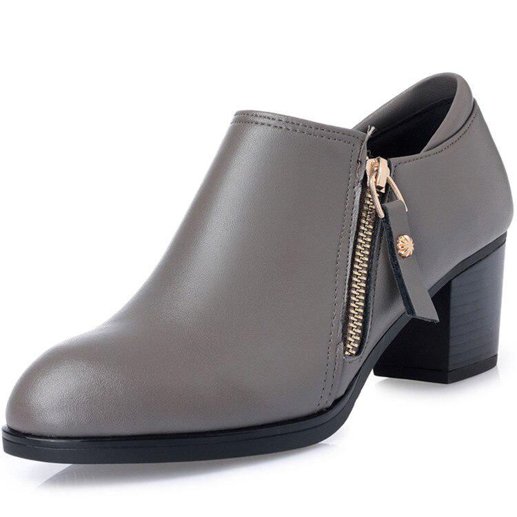 Scarpe da donna Scarpe da donna in vera pelle Scarpe con buco alla moda Scarpe singole casual da donna