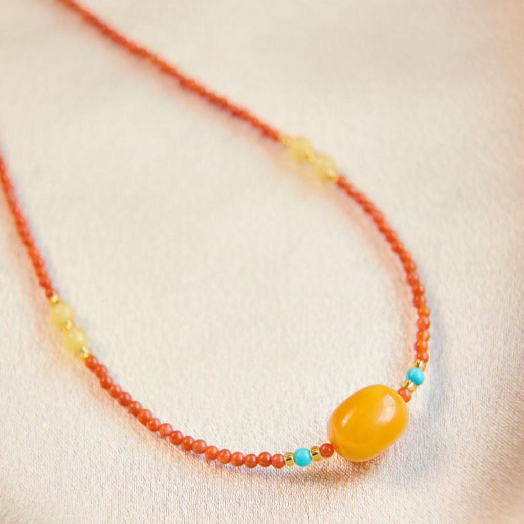 Nanhong Agate & Amber Red Beaded Pendant Choker Necklace
