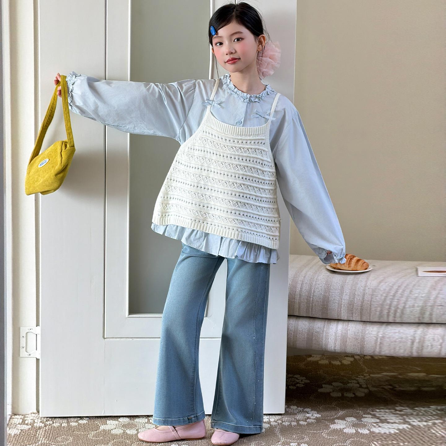 Girls  Trendy Spring 2026 Three-Piece Set: Knit Vest, Shirt Top, and Jeans 120 cm