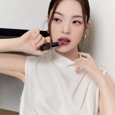 Moodwear Blur Lipstick (Choose 1 of 8)