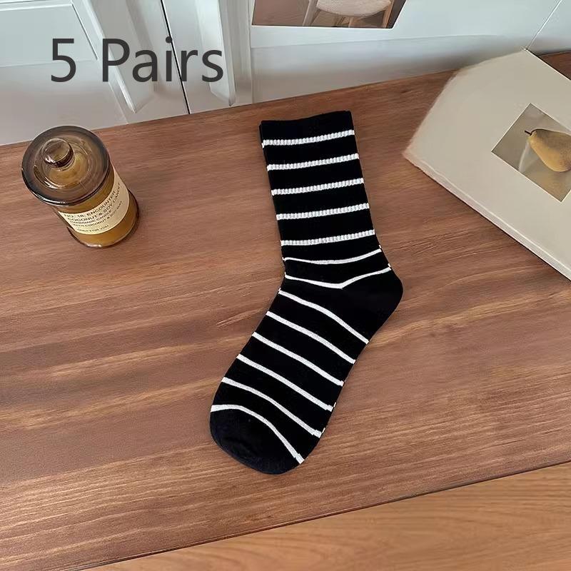 5 Pairs of Female Autumn and Winter Stripes Wear Mid Tube Cotton Socks