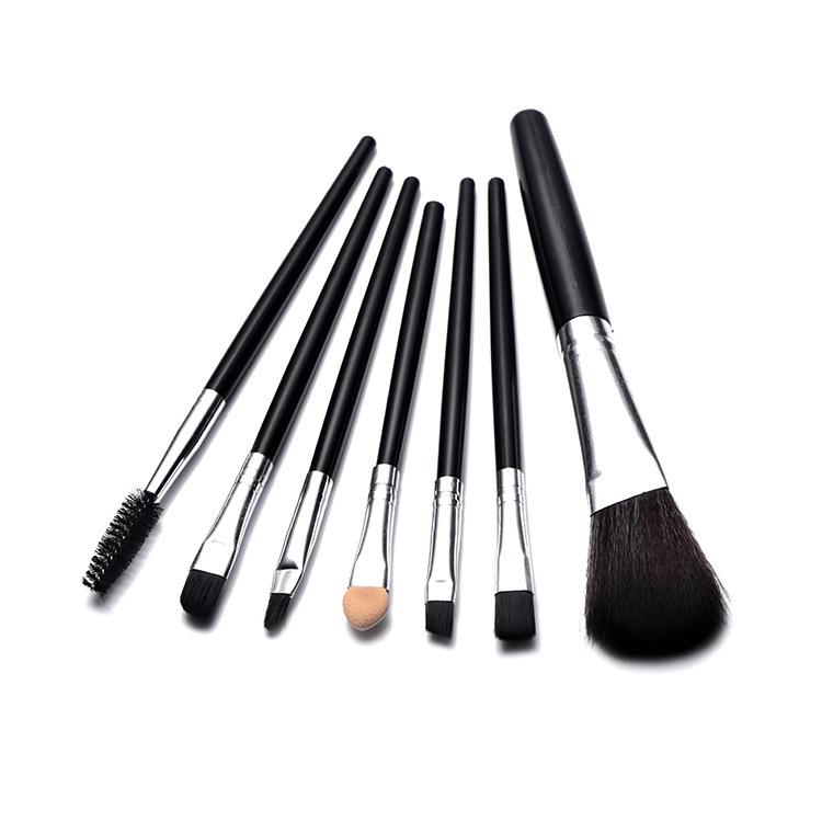 7-Piece Portable Makeup Brush Set: Blush, Eyeshadow, Lip, Eyelash Brushes In Stock