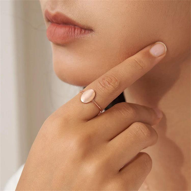 eManco Women's Gold-Plated Stainless Steel Geometric Oval Ring
