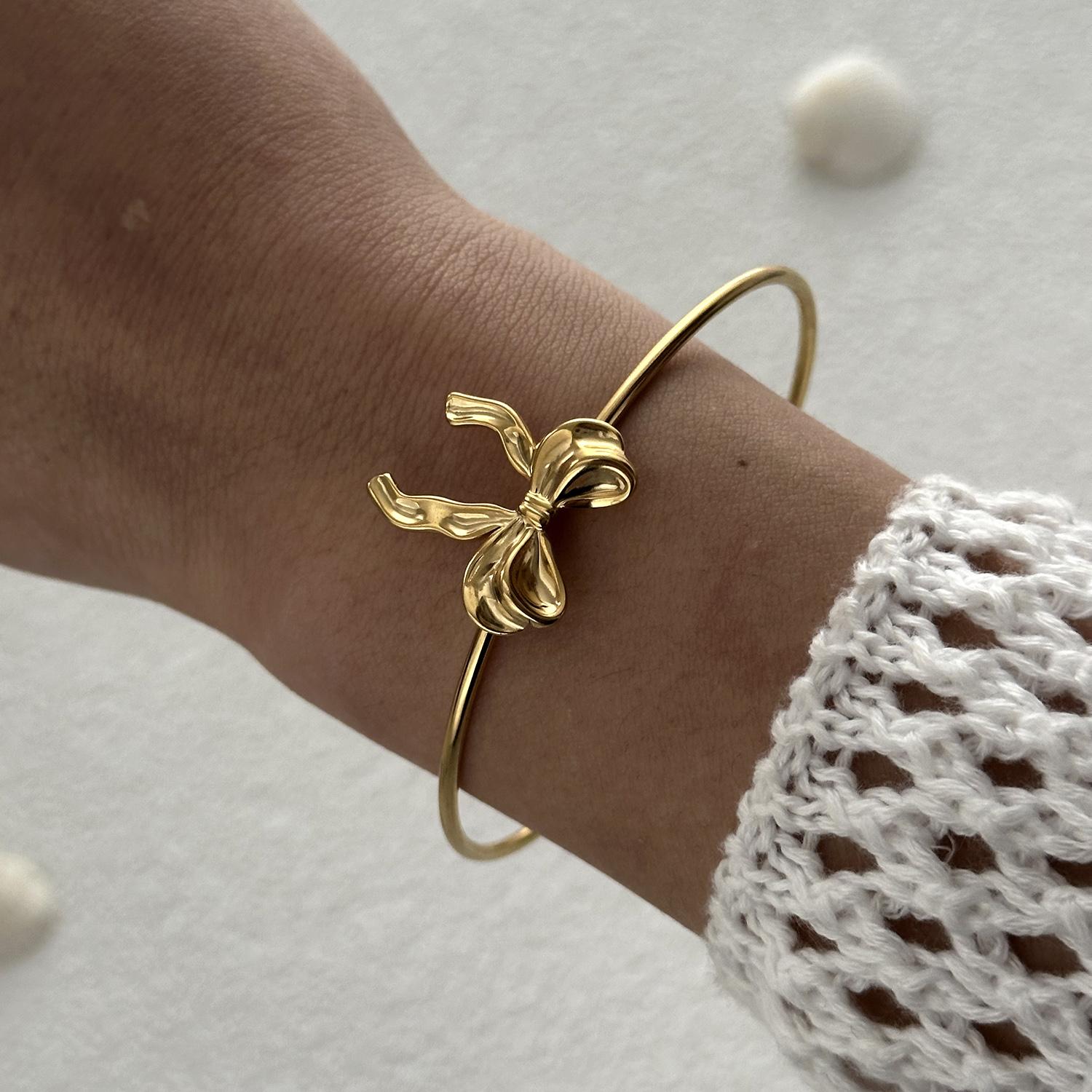 

Vintage Exaggerated Metal Shell Starfish Bracelet for Women Fashion Gold Color Stainless Steel Cuff Bangle Beach Party Jewelry