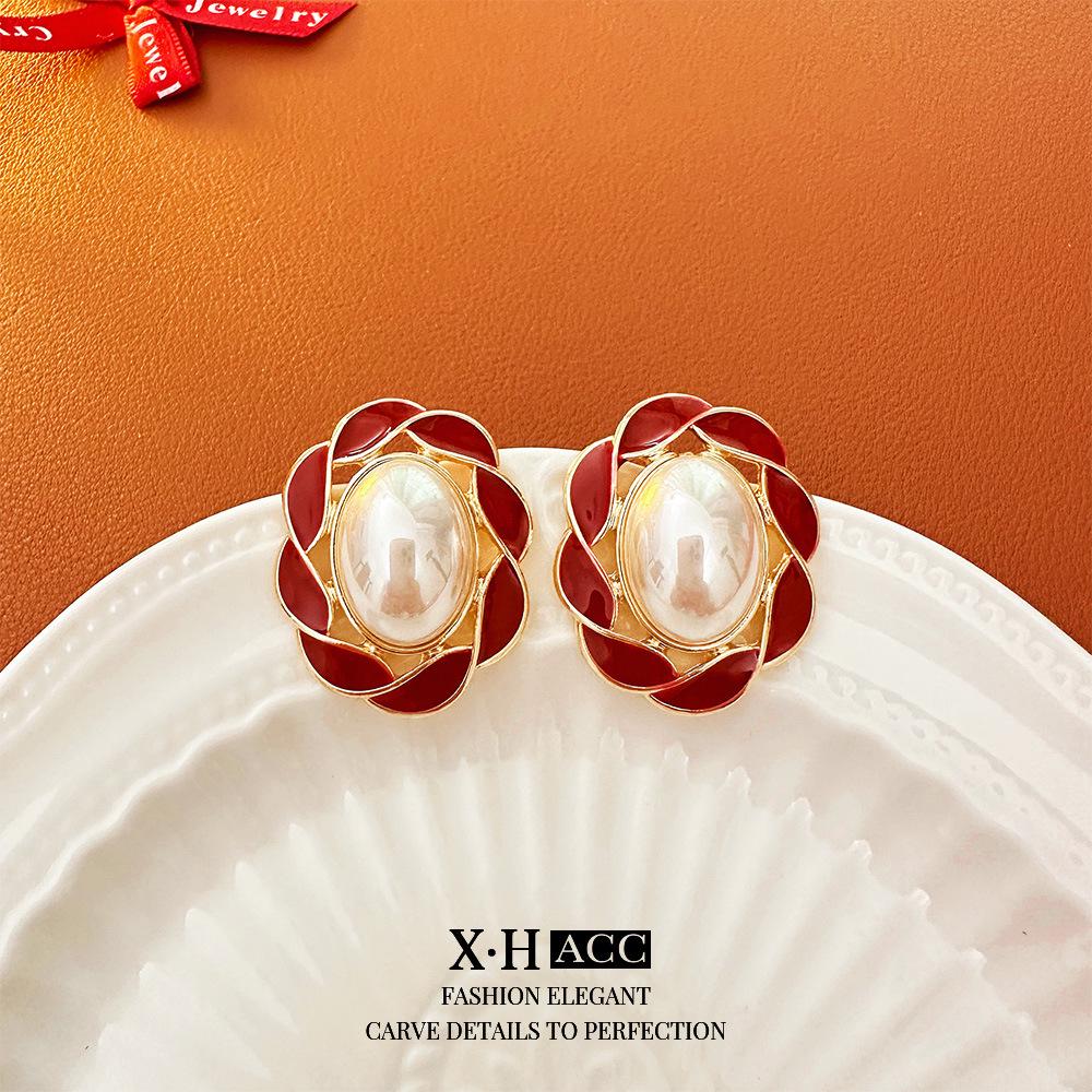 Vintage Bow Earrings: Timeless, High-End Retro Fashion Accessory