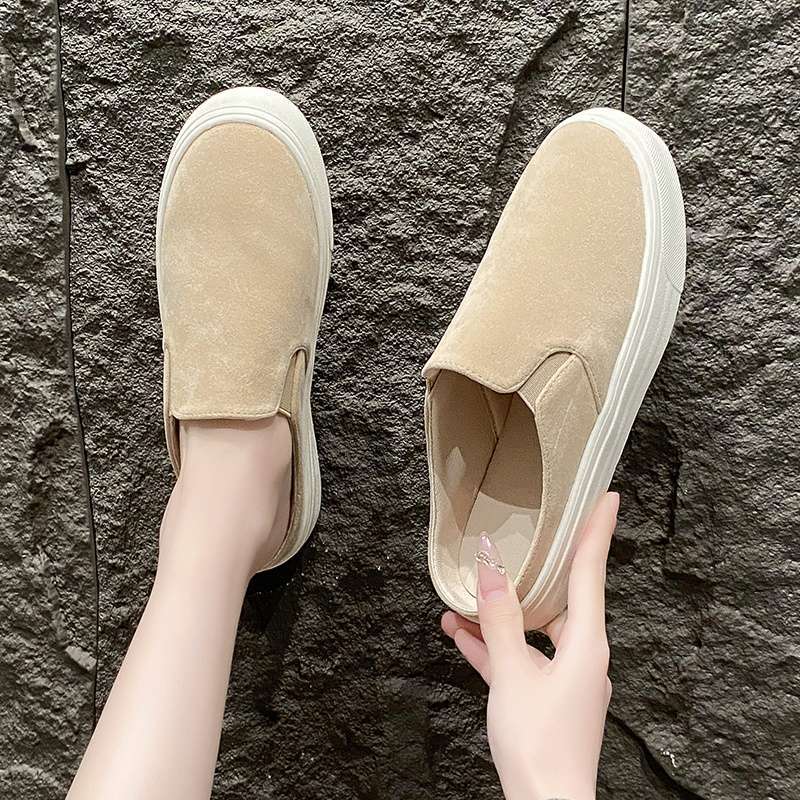 Par väska huvud haltofflor dam ytterkläder 2025 sommar nya mångsidiga mode avslappnade mjuk sula lätta canvas skor