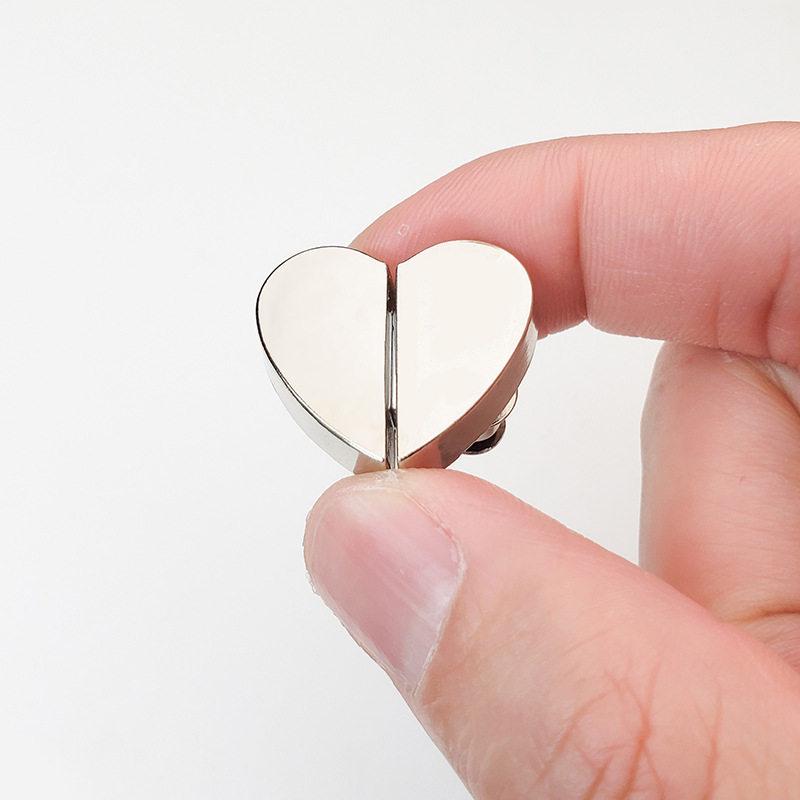 Heart-Shaped Magnetic Curtain Buckle - Strong Metal Closure for Light Leak Prevention