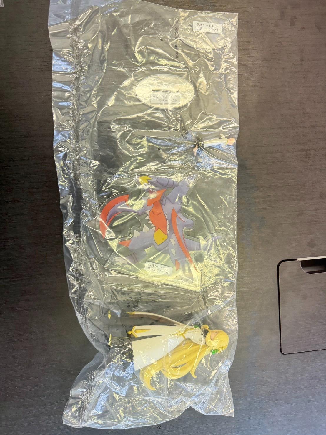 Pokemon Masters EX PANEL SPECTACLE Arc Suit Cynthia Garchomp Figure FS NO BOX