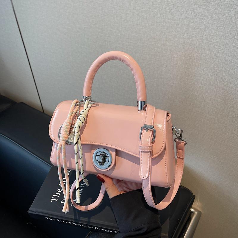 Premium Retro Small Bag Women's New Spring and Summer Versatile Messenger Bag Portable Small Square Bag