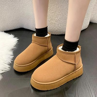 Moda Novas botas de neve femininas de inverno, curtas, de pelúcia, quentes, sapatos baixos casuais, botas de couro Chelsea, sapatos femininos de sola grossa