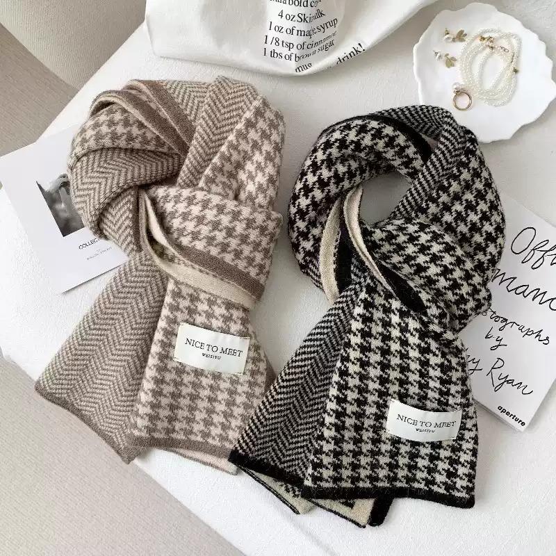 Elegant Women’s Winter Scarf Thick Knit Fashionable Houndstooth Soft Windproof Warm Black White Beige Brown Casual and Stylish