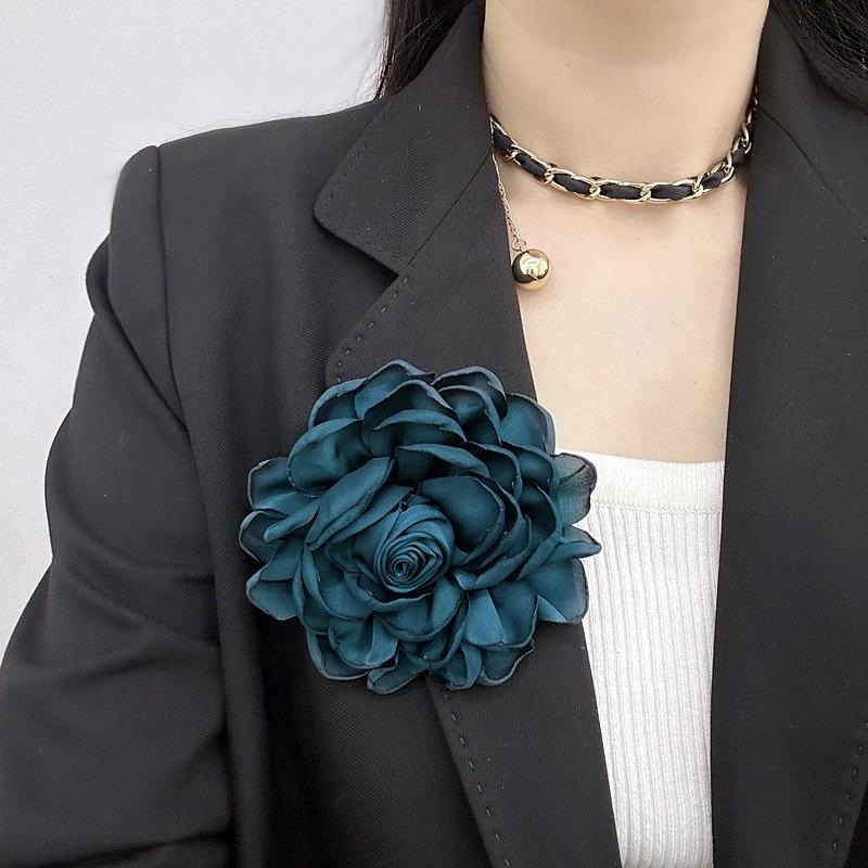 Elegant Korean Style Big Size Cloth Camellia Flower Brooch For Women Girls Fashion Classic Party Wedding Corsages Pin Gift