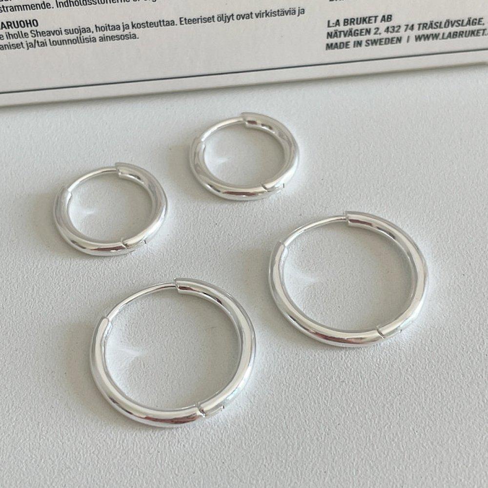 

/ Silver 925 Simple Daily 2mm One-Touch Ring Earrings 20mm
