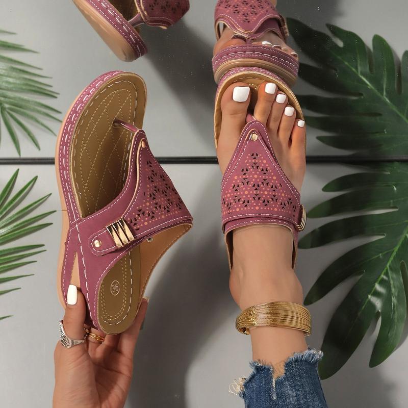 Cool slippers for women's summer new European and American foreign trade large size hollow metal thick bottom cool slippers for women