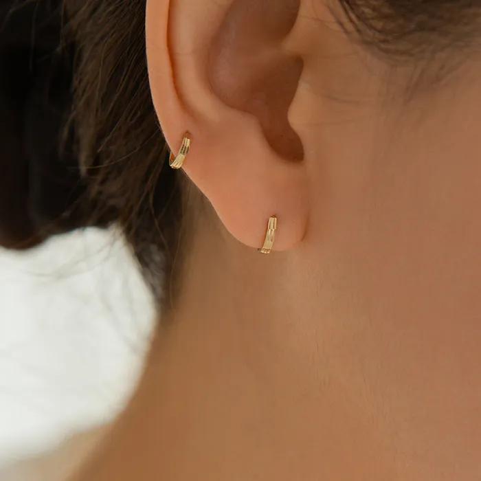 14K Angle Cut One-Touch Earrings (14K Gold) E01