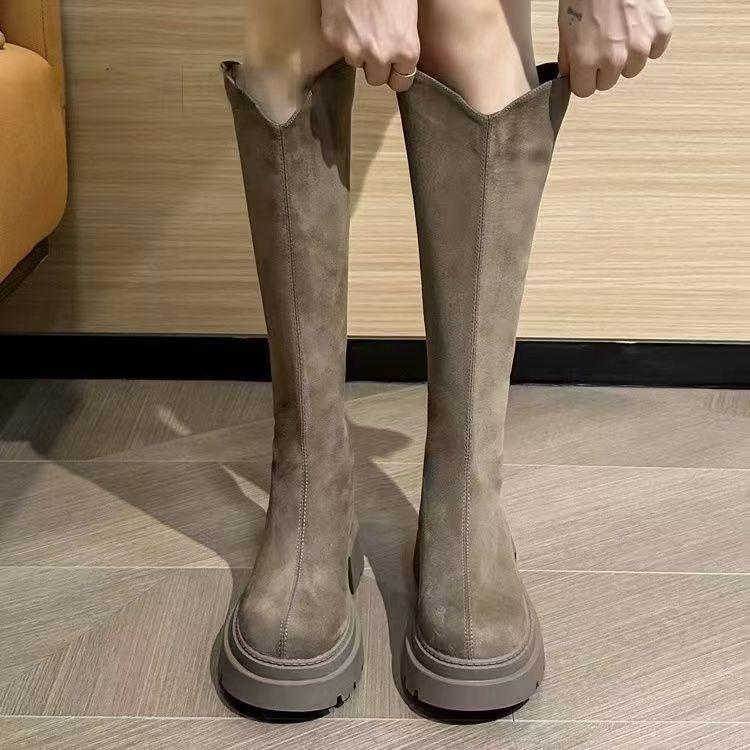Popular solid color round head fried street high value Martin boots soft sole not tired feet fresh simple boots women