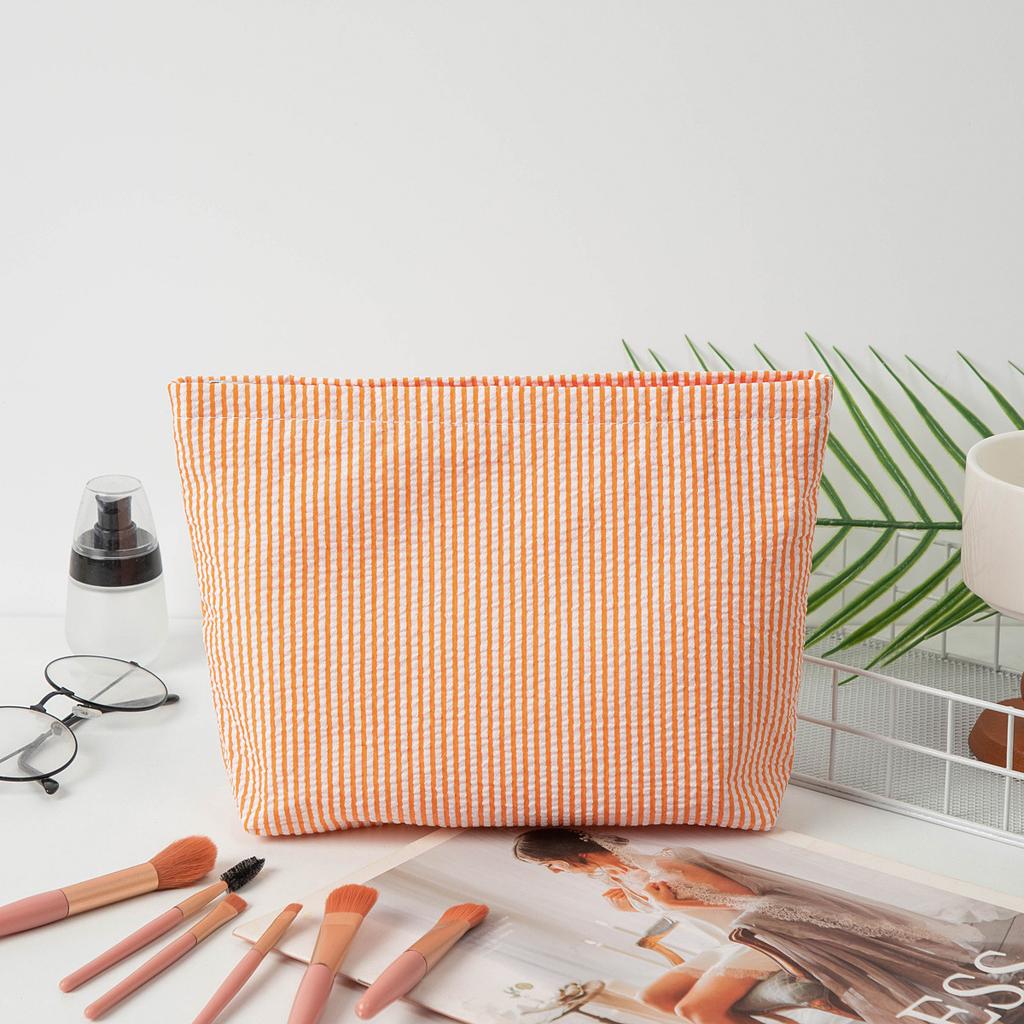 Bubble Gauze Makeup Bag Women Handbag Large Capacity Cosmetic Bag Toiletry Bag Embroidered Striped Makeup Pouch Travel Organizer