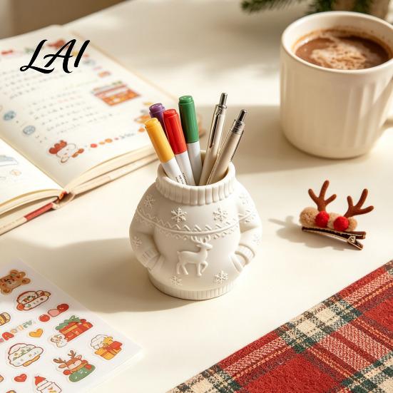 Decorative Stationery Storage 3D Printed Sweater Pen Holder Creative Desk Organizer with Elk Snowflake Relief for Home Organized Accessories