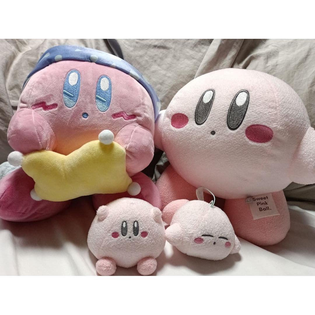 (Used) Set of 4 Kirbys and 1 Waddle Dee stuffed animals, etc.