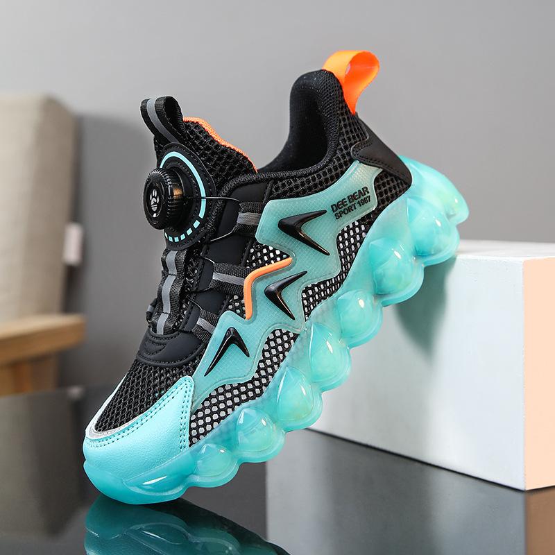 

Classmates 6-12 years old summer breathable 2025 new hollow mesh medium and large children s leisure sports shoes 39