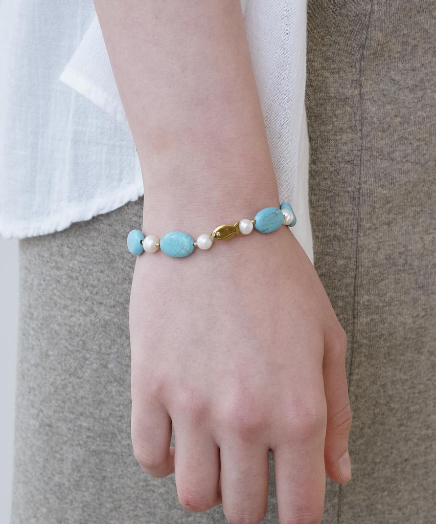 Findelise Blue Howlight Fish Bracelet