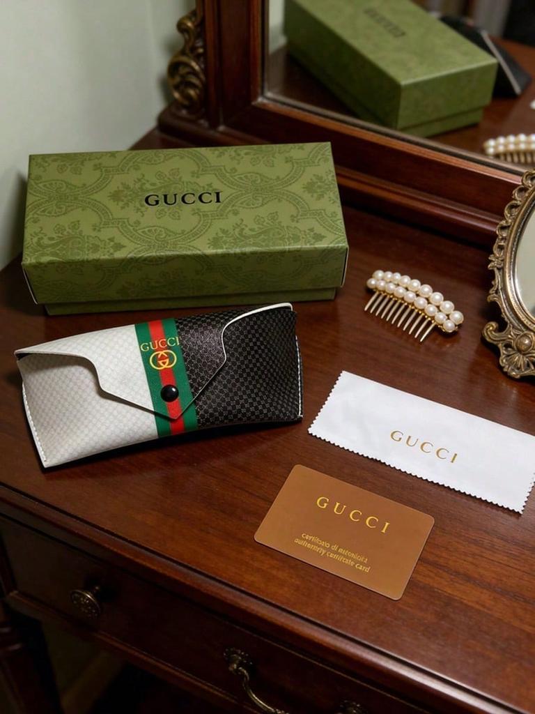 Gucci Lüks Katlanabilir Güneş Gözlüğü Kılıfı