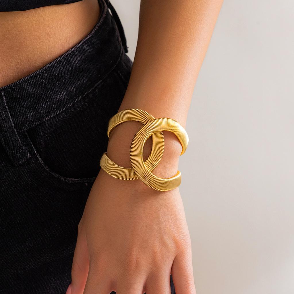 Bracelet Métal Surface Lisse Design Tendance, Bracelet Personnalisé Géométrique Creux Ouverture Croisée