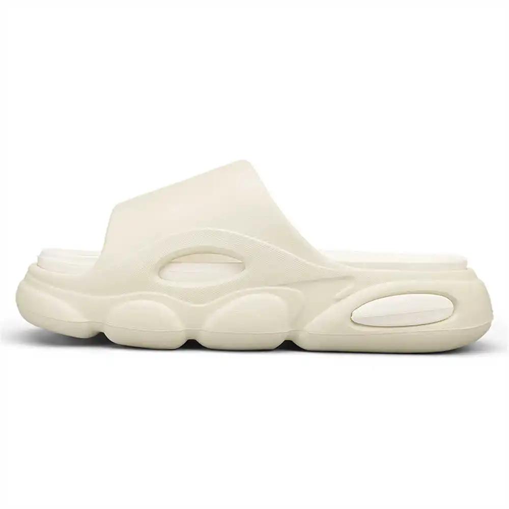Fashion Height Up Without Heel Women Summer Beach Shoes Women's Slippers To Be At Home Big Size Women Sandals Sneakers Sports Skor