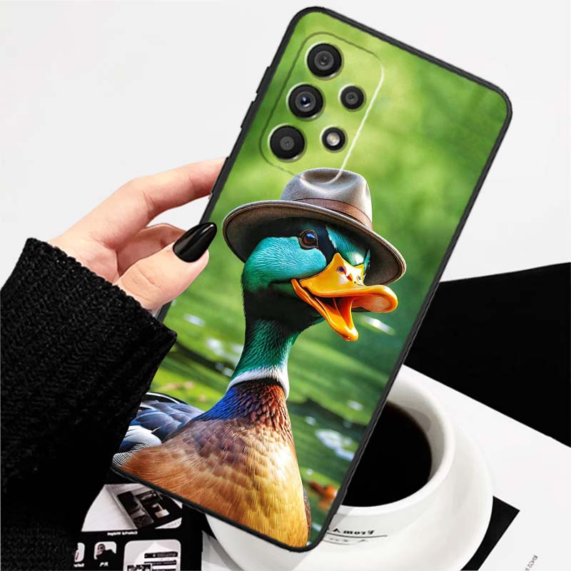 Cartoon Anime Duck Pattern For Samsung A73 A72 A71 A55 A54 A53 A52 A51 A13 A22 A16 A15 A12 A14 A26 A07 5G Black Phone Case