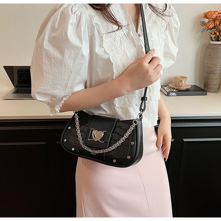 IELGY French Niche Chain Underarm Bag Stone Pattern Small Square Bag Fashion One-Shoulder Messenger Baguette Bag