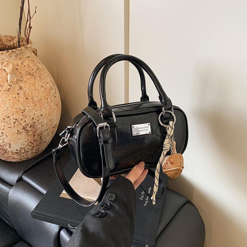 Premium Texture Small Bag Women's New Fashion Shoulder Messenger Bag Portable Work Pillow Bag