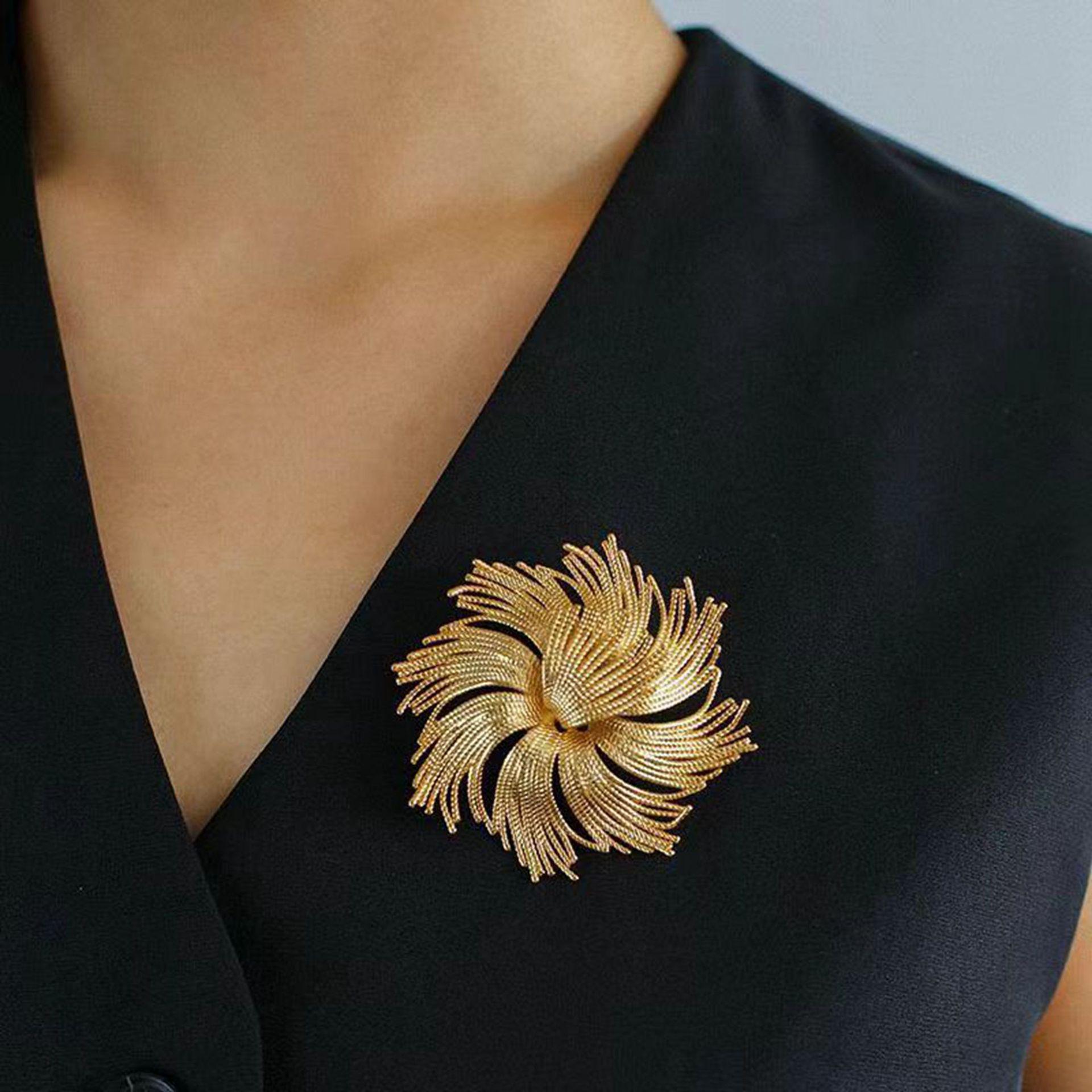 

Брошь в стиле винтаж «Фейерверк» - Элегантный аксессуар для вечернего платья золотой