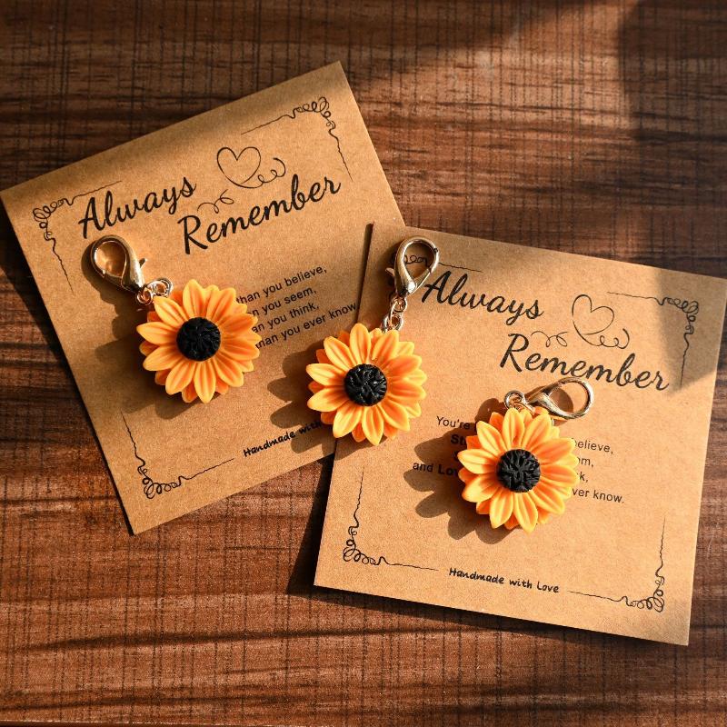 1/2 Pezzi Portachiavi Girasole Carino Portachiavi Fiore per Chiavi Auto Ciondolo per Zaino Borsa Ornamento da Appendere Custodia per Auricolari Accessori Regalo