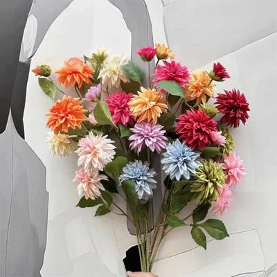 Decoração de casa – Flores e coroas artificiais
