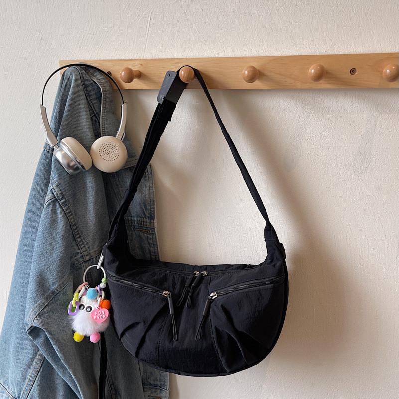 IELGY Ladies Messenger Bag Summer Large Capacity Commuter Simple Literary Tote Bag No Pendant