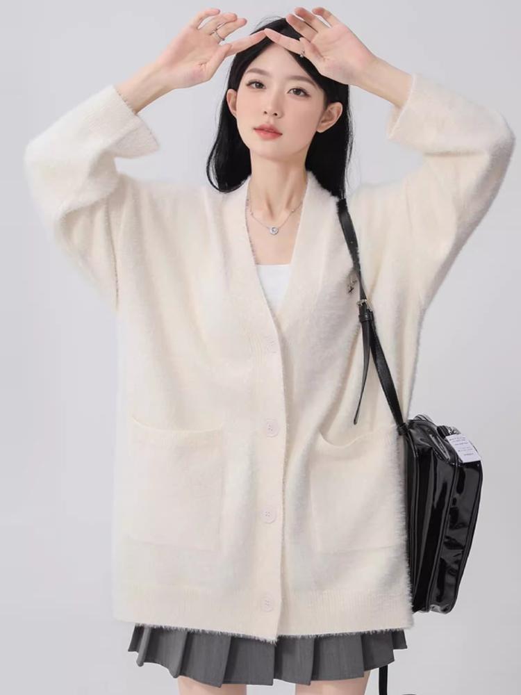 Szary jesienno-zimowy dzianinowy kardigan damski luźny, miękki i elastyczny sweter w stylu casualowym z kołnierzykiem w serek