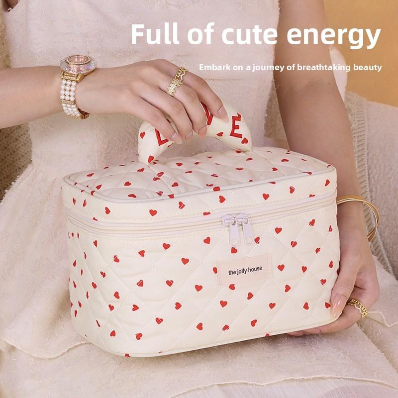 Polyester Heart Pattern Travel Makeup Bag With Breathable Storage For Women