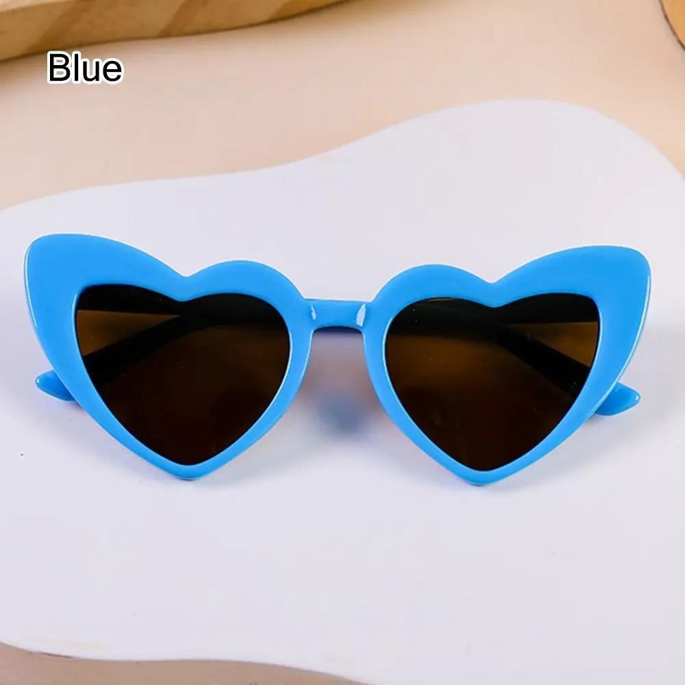 Kids Heart Sunglasses Cartoon Eyewear Vintage Heart-Shaped for Boys Girls 3-9 Years Toddler Sunglasses Outdoor Children Glasses