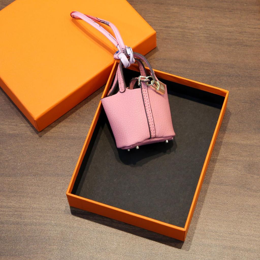 Mini Leather Earphone Case Keychain - Cute Small Headphone Holder Bag Charm , Key Ring Pendant for Handbags Backpacks