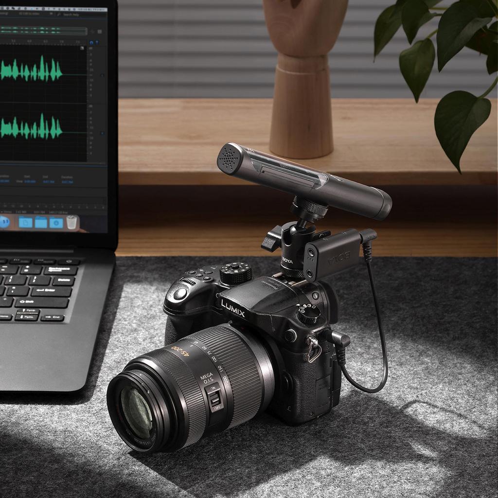 4-in-1 2.4GHz USB-C Magic-02 Wireless Microphone Set - Black