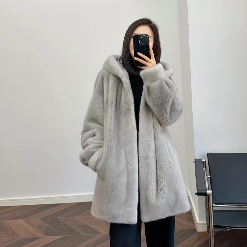 

Зимнее женское пальто с капюшоном из искусственного меха L серый