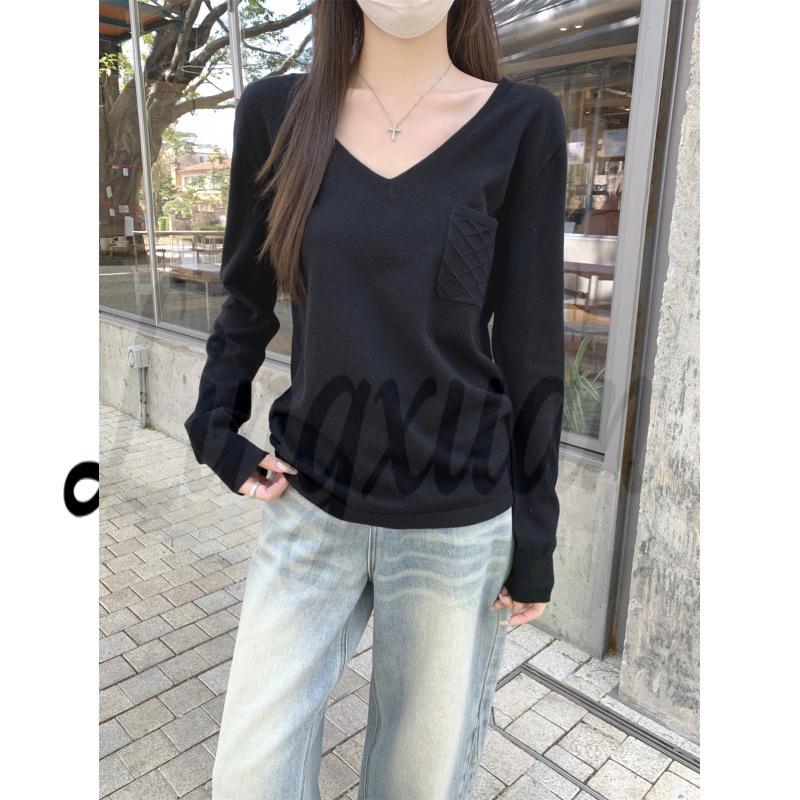 

Soft Wool Knit Top for Women - Loose V-neck with Pockets - Korean Spring Style One Size