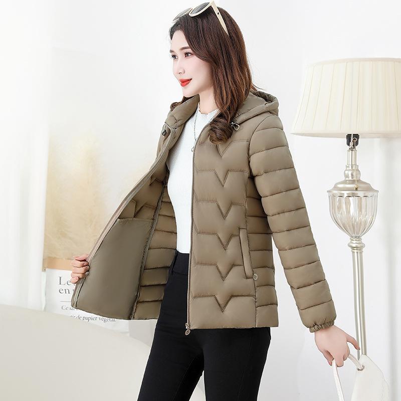 Light and thin cotton-padded clothes women's short winter new slim and thin hooded light and versatile dirt-resistant women's cotton-padded clothes