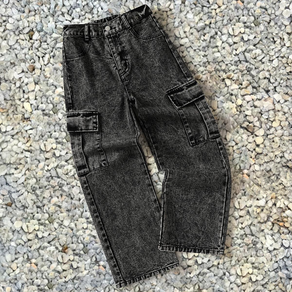 

Retro-style snowflake washed denim cargo pants for boys, with a semi-elastic waistband and side flap pockets, perfect for spring, summer, and autumn. 8Y