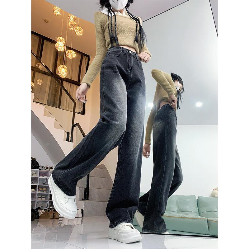 Women's Plus Size High Waist Fleece-Lined Wide Leg Jeans - Slimming Retro Style, Straight Floor-Length Pants for Winter 2024.