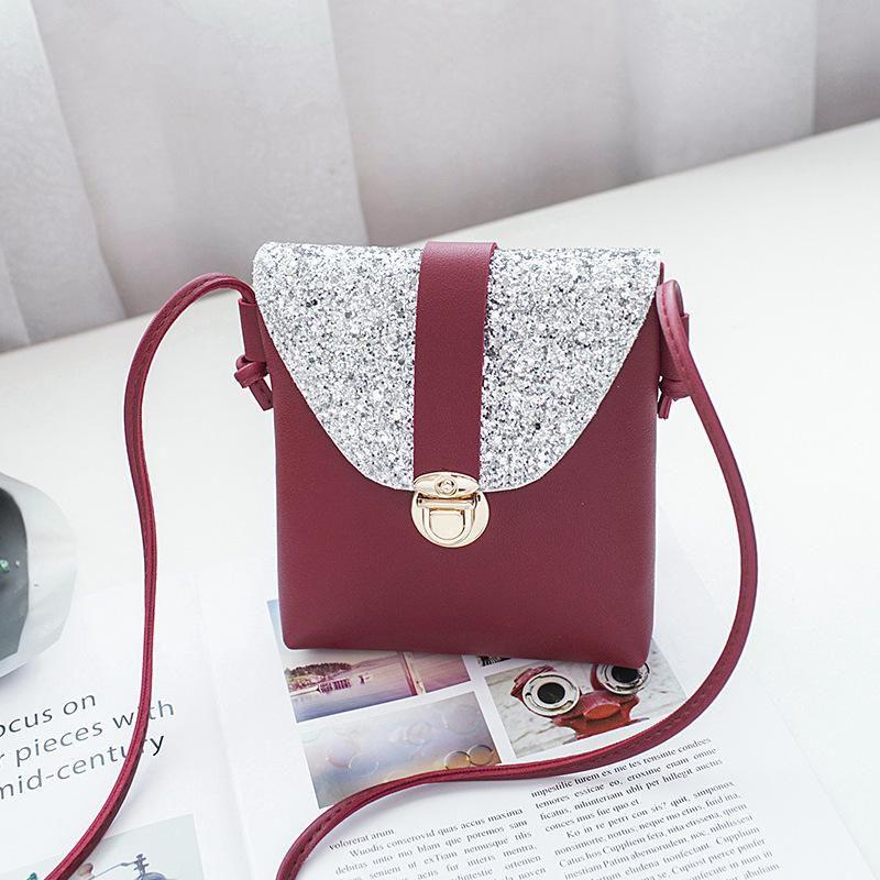 Chic Female Shoulder Bag With Sparkling Sequins And Stylish Compact Design
