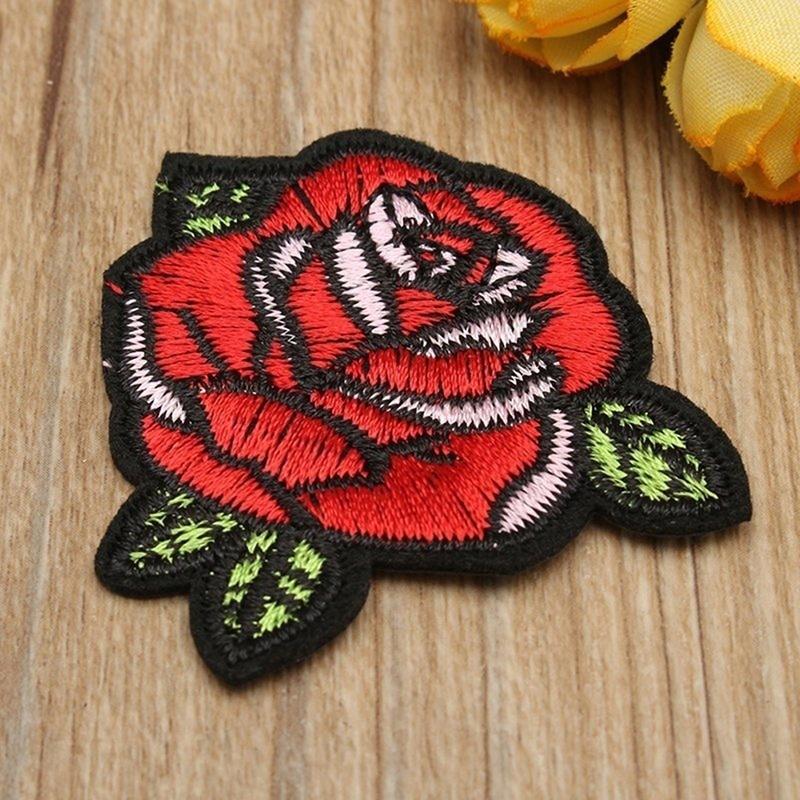 2Pcs/Set Creativity DIY Cartoon Embroidery Roses Flower Buiter Distinctive Patch Accessory