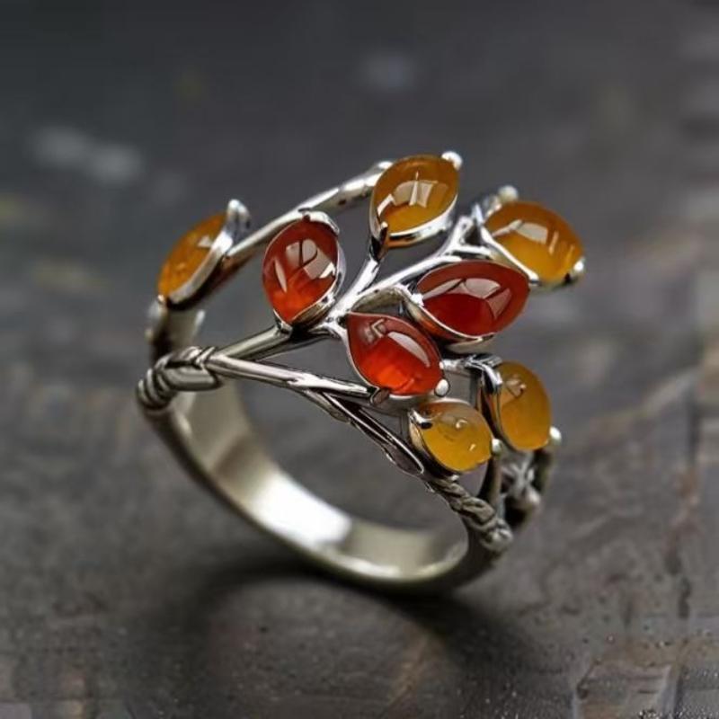 A retro inlaid two-color artificial gemstone ring made of copper, suitable for both daily wear and date occasions.